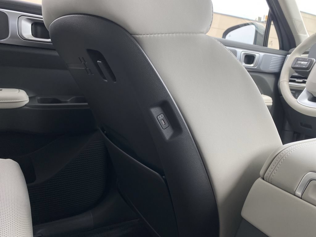 New 2027 Hyundai Santa Fe SEL FWD image 30