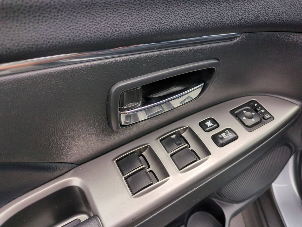 Used 2025 Mitsubishi Outlander Sport SE AWD/4WD image 13
