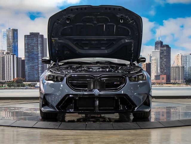 New 2026 BMW M5 w/ Executive Package image 4