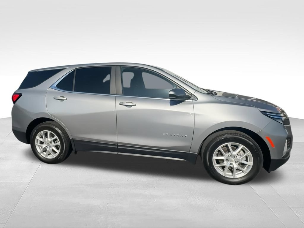Used 2024 Chevrolet Equinox LT FWD image 9