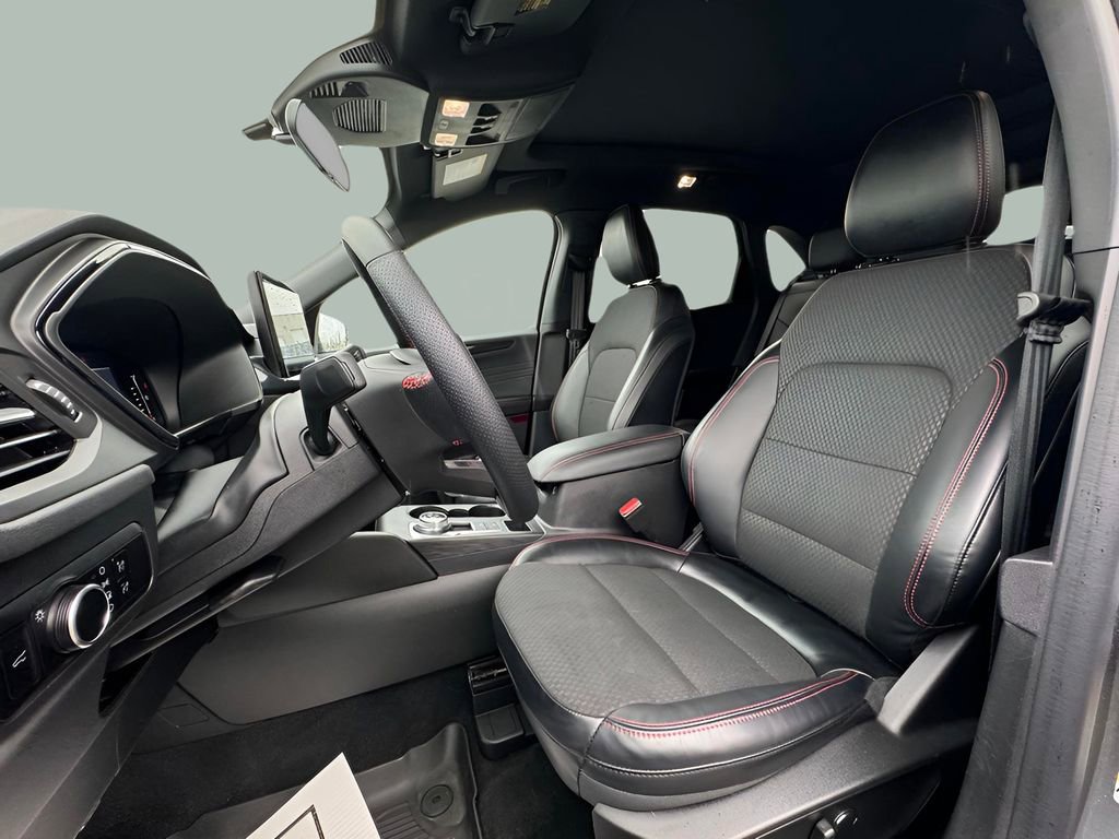 Used 2023 Ford Escape ST-Line w/ Tech Pack #1 image 21