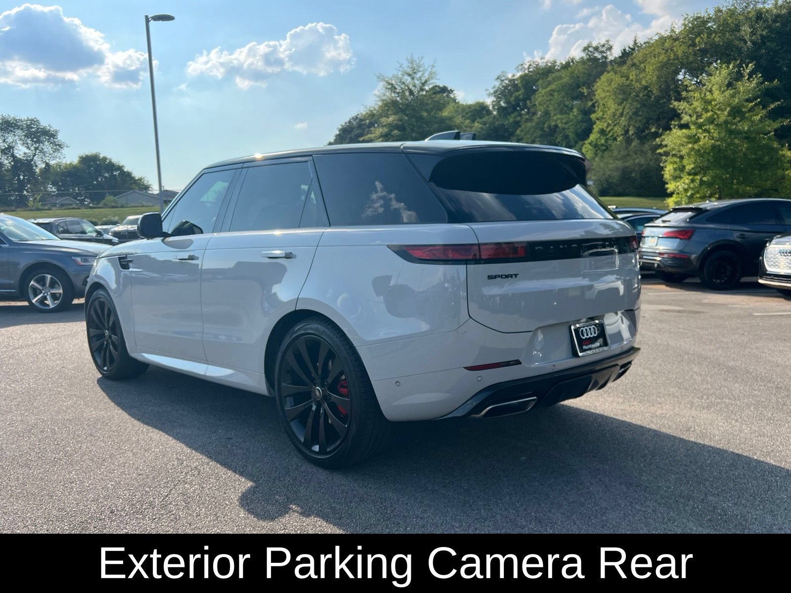 Used 2024 Land Rover Range Rover Sport Dynamic SE AWD/4WD image 8