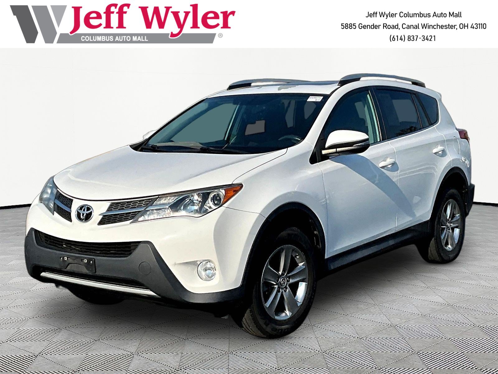 Used 2015 Toyota RAV4 XLE AWD/4WD image 1
