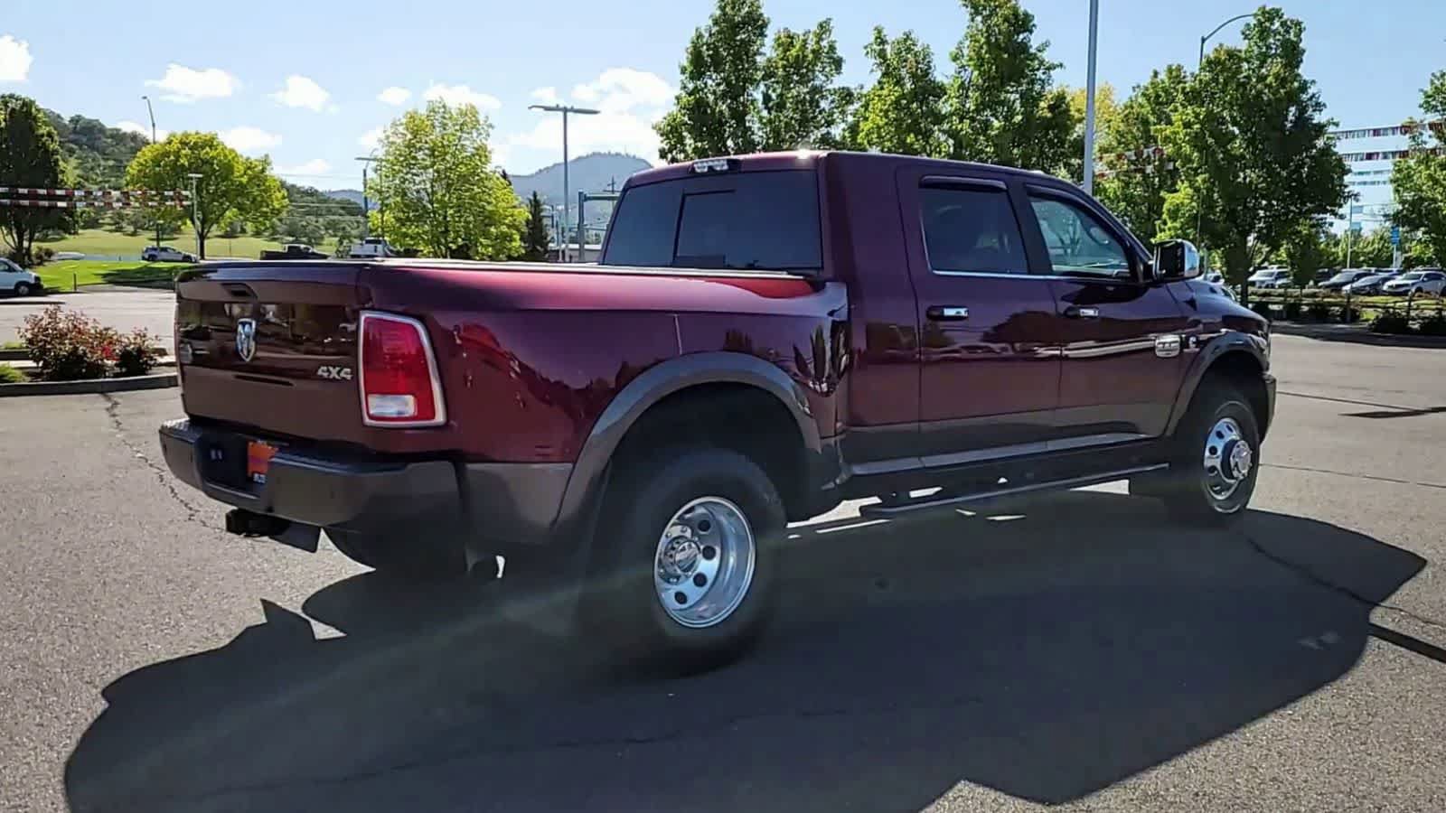 Used 2018 RAM 3500 Laramie Longhorn w/ Convenience Group AWD/4WD image 8