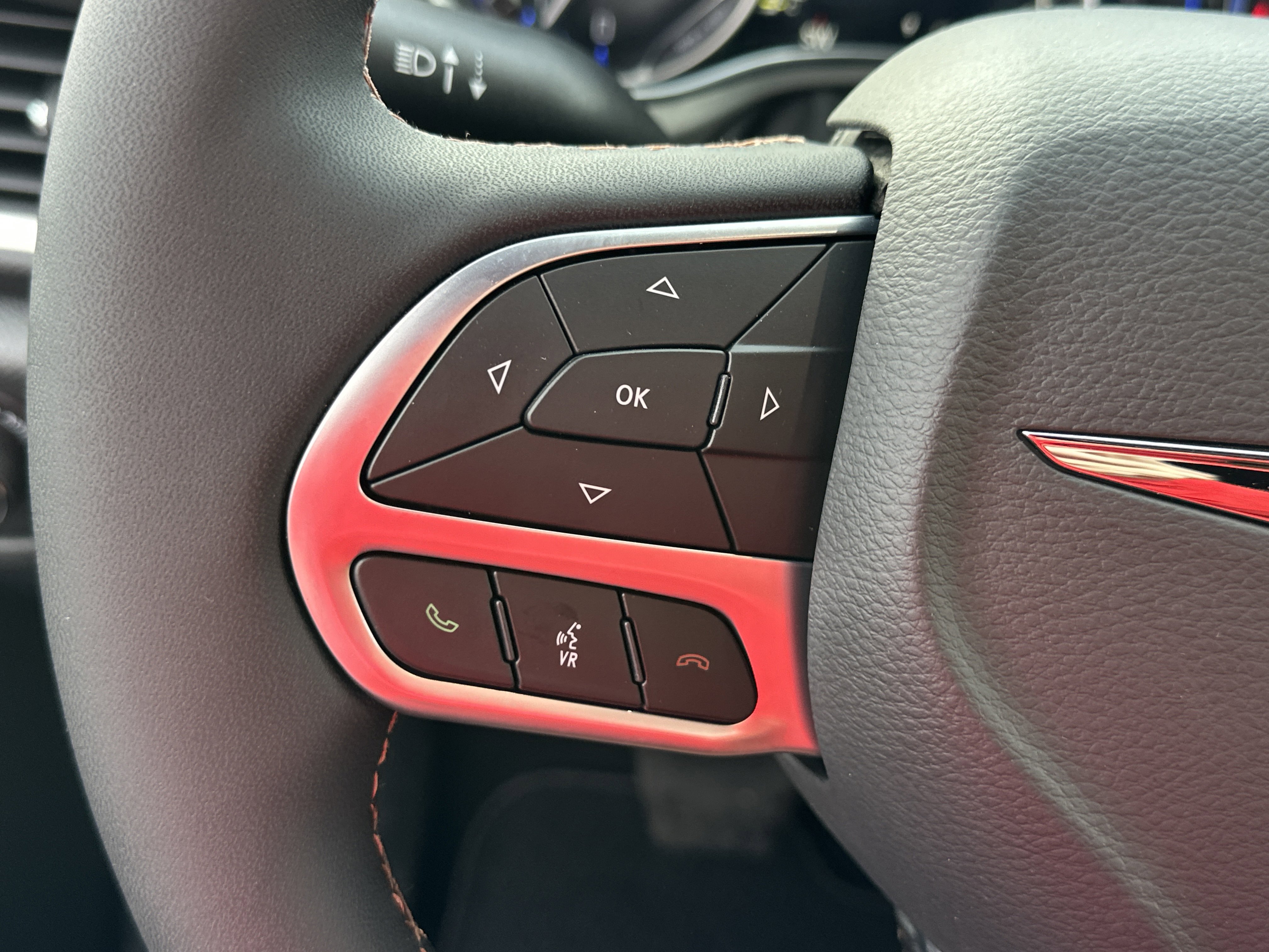 New 2026 Chrysler Pacifica Pinnacle image 9