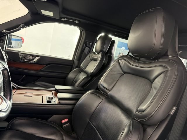 Used 2018 Lincoln Navigator L Reserve w/ Technology Package AWD/4WD image 26