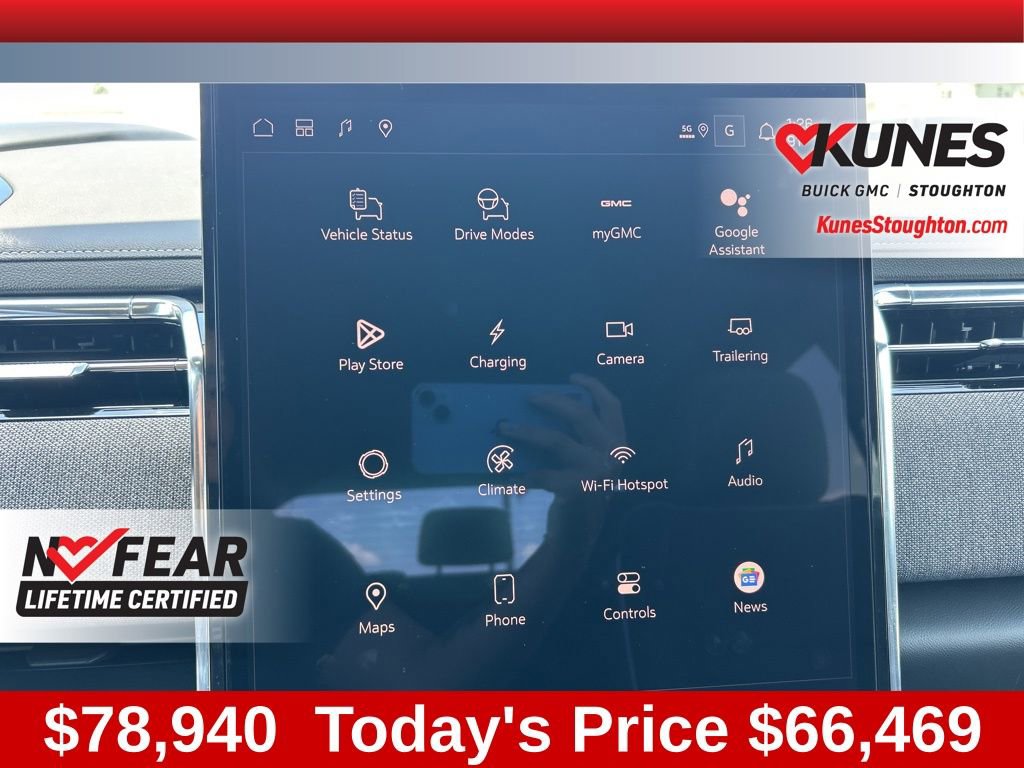 New 2026 GMC Sierra EV Elevation w/ Premium Package image 32