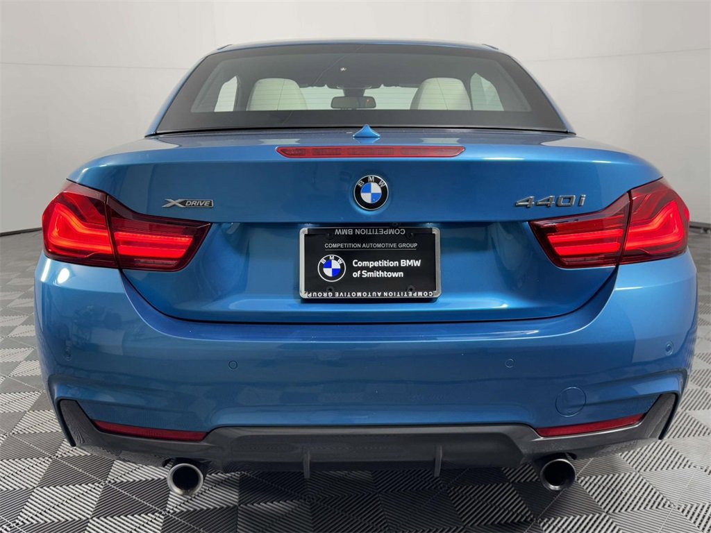 Used 2020 BMW 440i xDrive Convertible w/ M Sport Package image 9