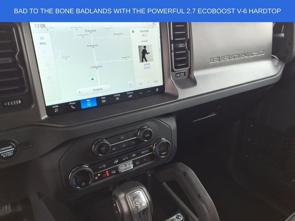 Used 2025 Ford Bronco Badlands image 28