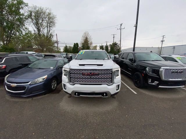 Used 2021 GMC Sierra 3500 Denali w/ Denali Ultimate Package AWD/4WD image 13