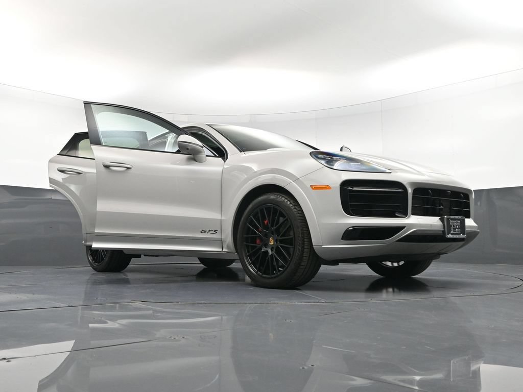 Certified 2023 Porsche Cayenne GTS AWD/4WD image 37