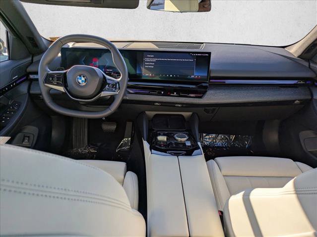 Certified 2024 BMW 530i w/ Convenience Package image 18