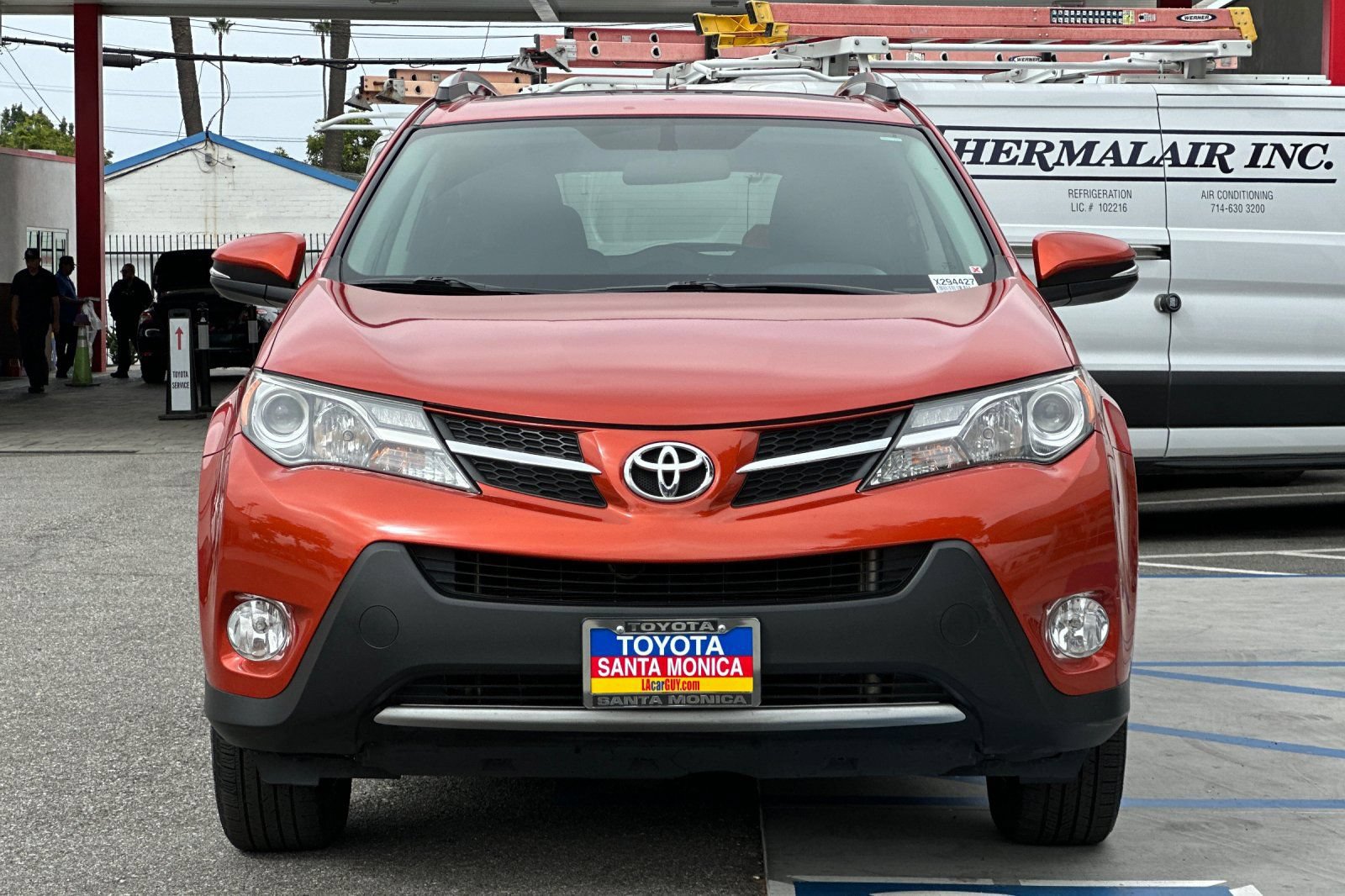 Used 2015 Toyota RAV4 XLE AWD/4WD image 9
