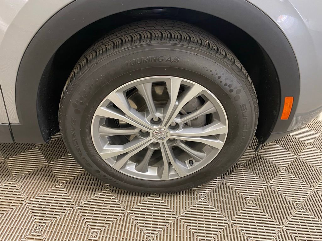 Used 2023 Buick Envision Preferred image 2