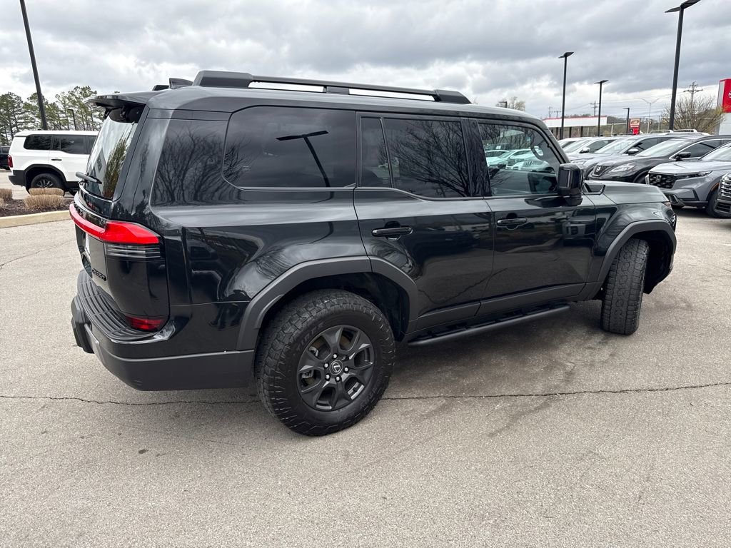 Used 2024 Lexus GX 550 AWD/4WD image 9
