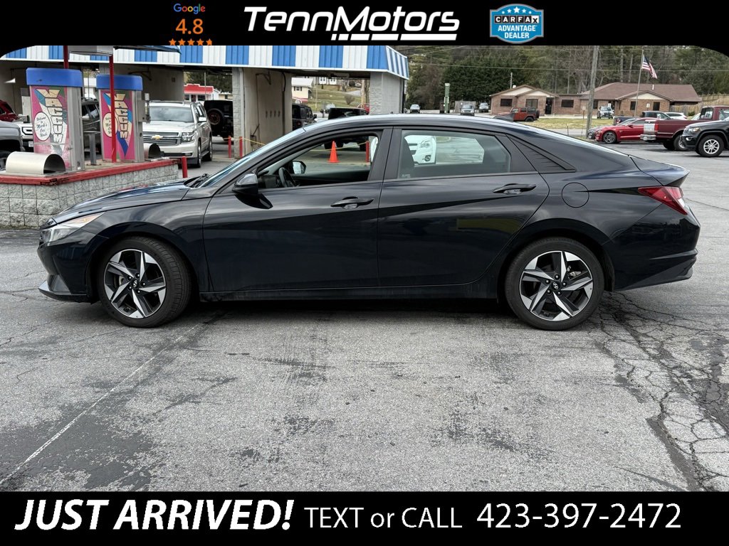 Used 2023 Hyundai Elantra SEL w/ Convenience Package image 8