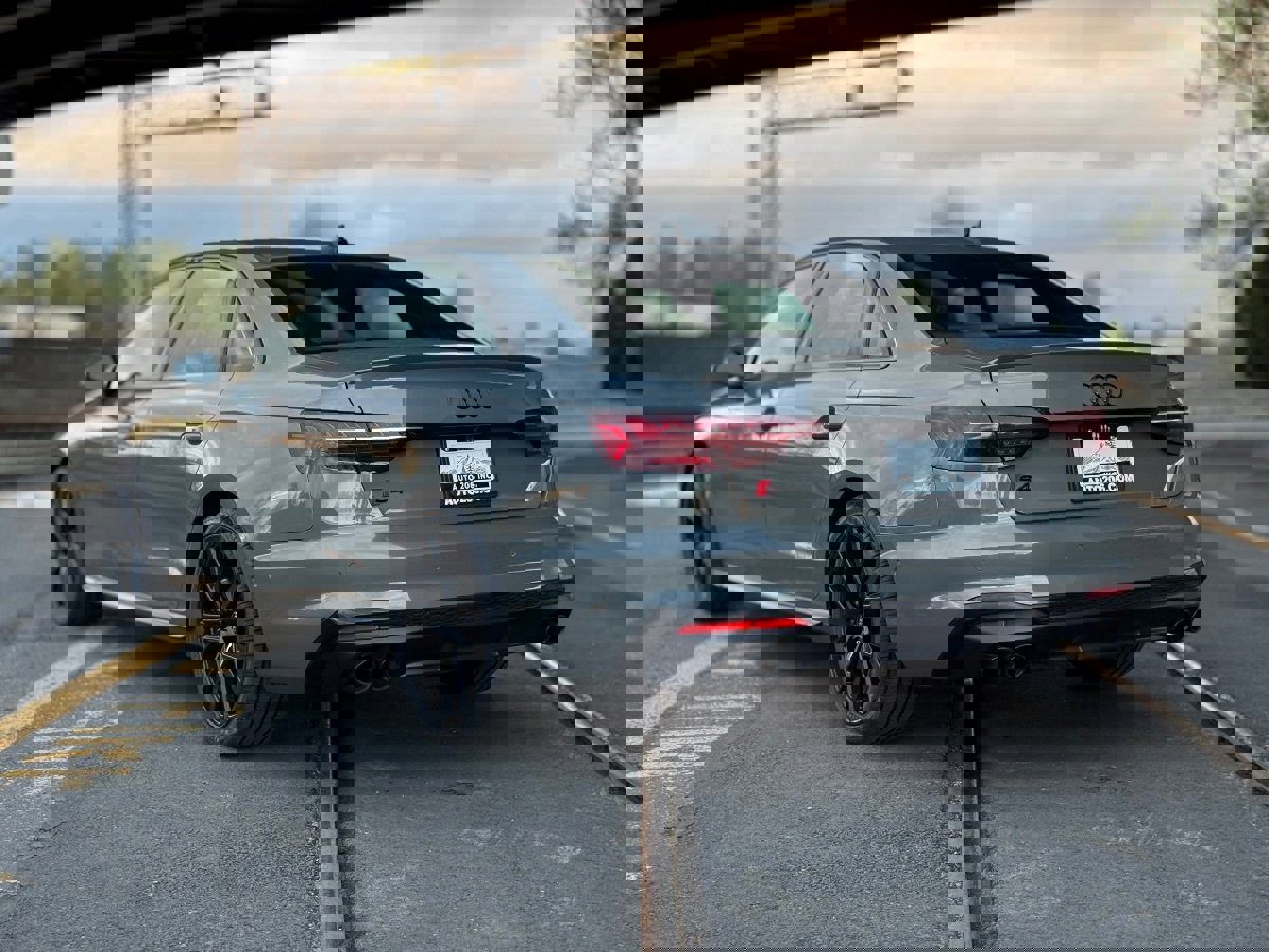 Used 2023 Audi S4 Prestige image 5