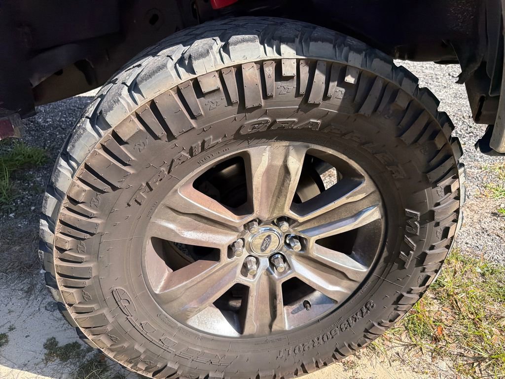 Used 2016 Ford F150 Lariat w/ Equipment Group 501A Mid image 16