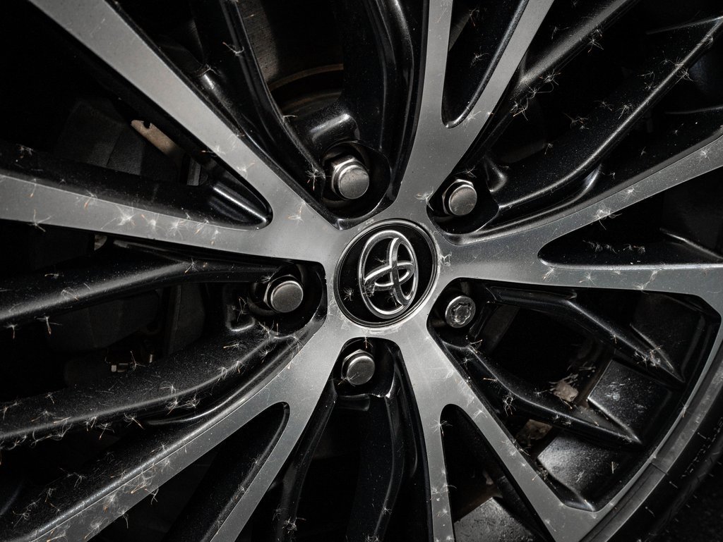 Used 2018 Toyota Camry SE image 8