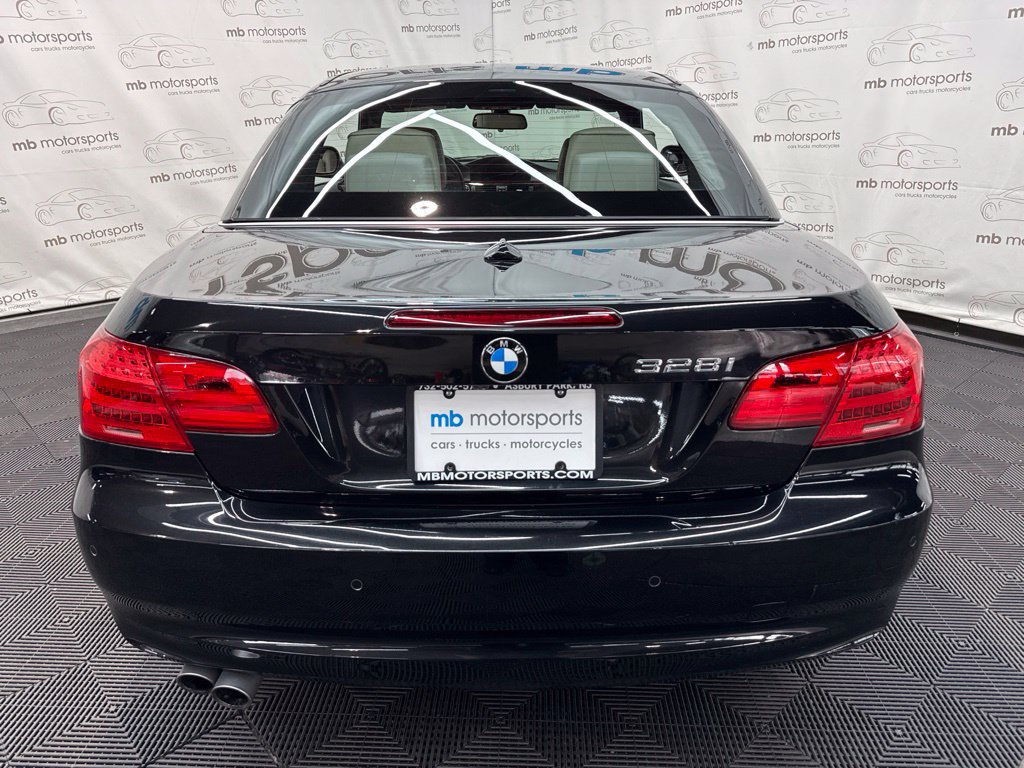 Used 2013 BMW 328i Convertible RWD image 5