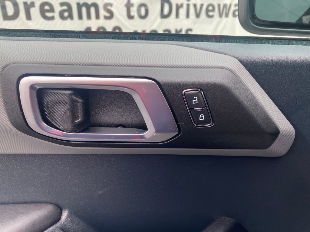 Used 2024 Ford Bronco Big Bend image 13