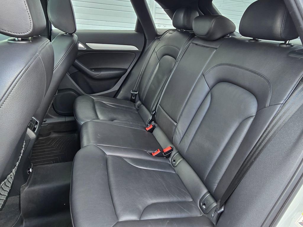 Used 2018 Audi Q3 2.0T Premium image 16