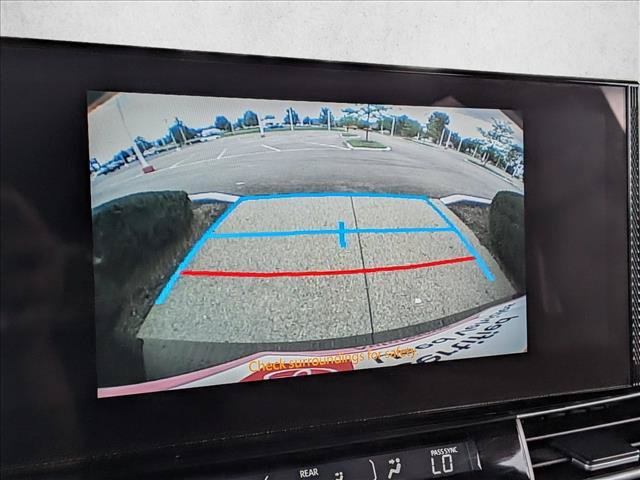 Certified 2026 Toyota Sienna XLE FWD image 13