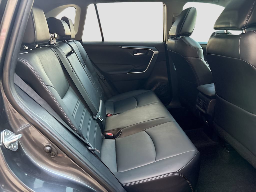 Used 2021 Toyota RAV4 XLE Premium AWD/4WD image 22