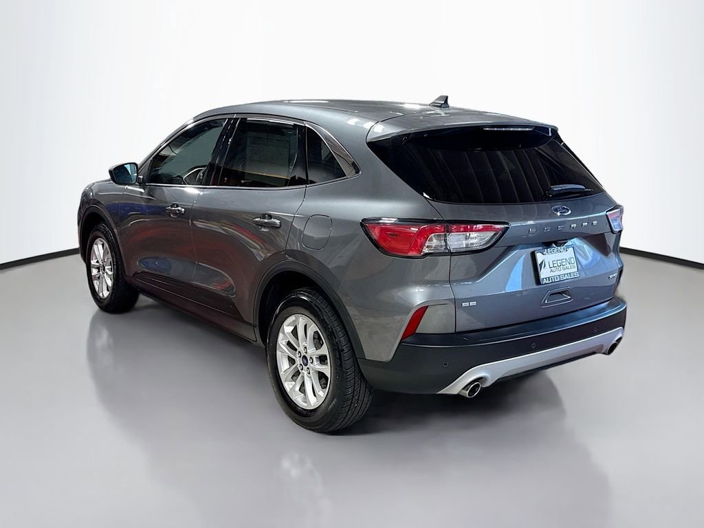 Used 2022 Ford Escape SE image 9