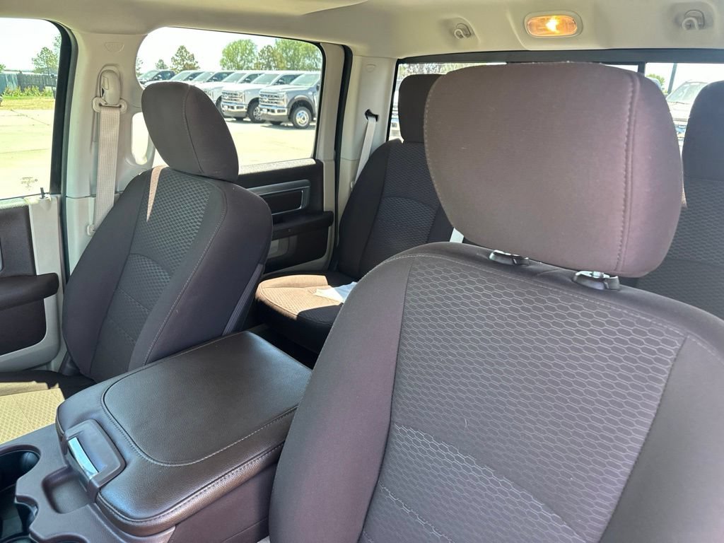 Used 2017 RAM 1500 Classic SLT RWD image 18