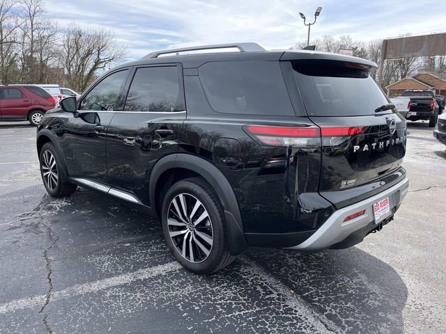 Used 2025 Nissan Pathfinder Platinum image 5