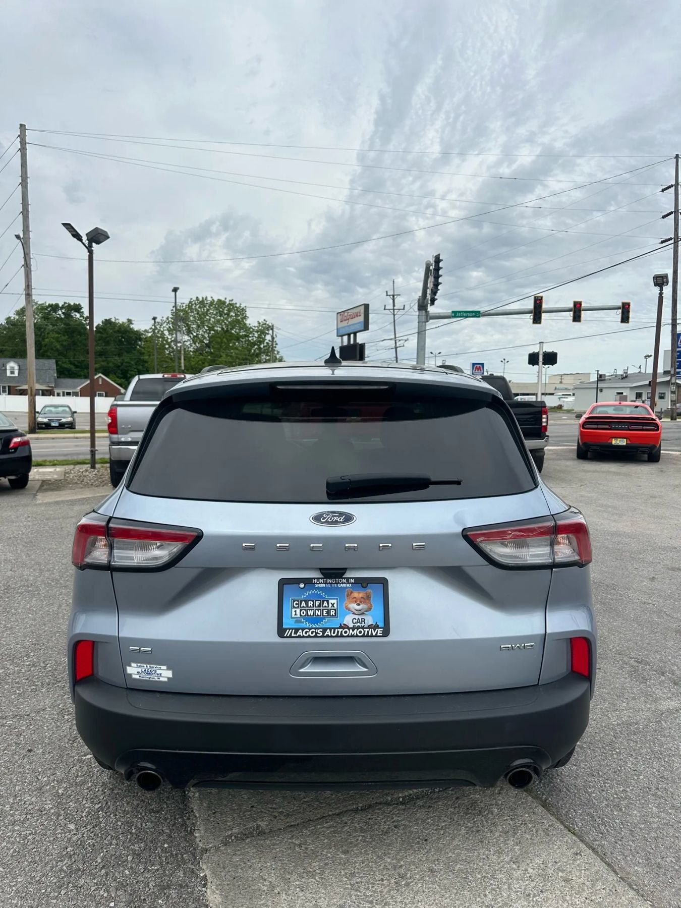Used 2022 Ford Escape SE w/ SE Sport Appearance Package image 6