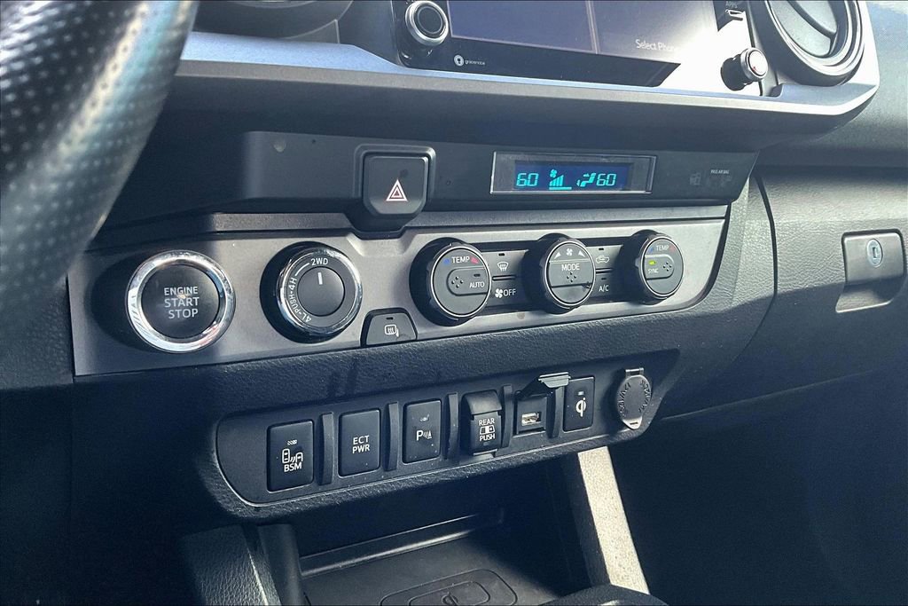 Used 2021 Toyota Tacoma TRD Off-Road w/ Technology Package image 15