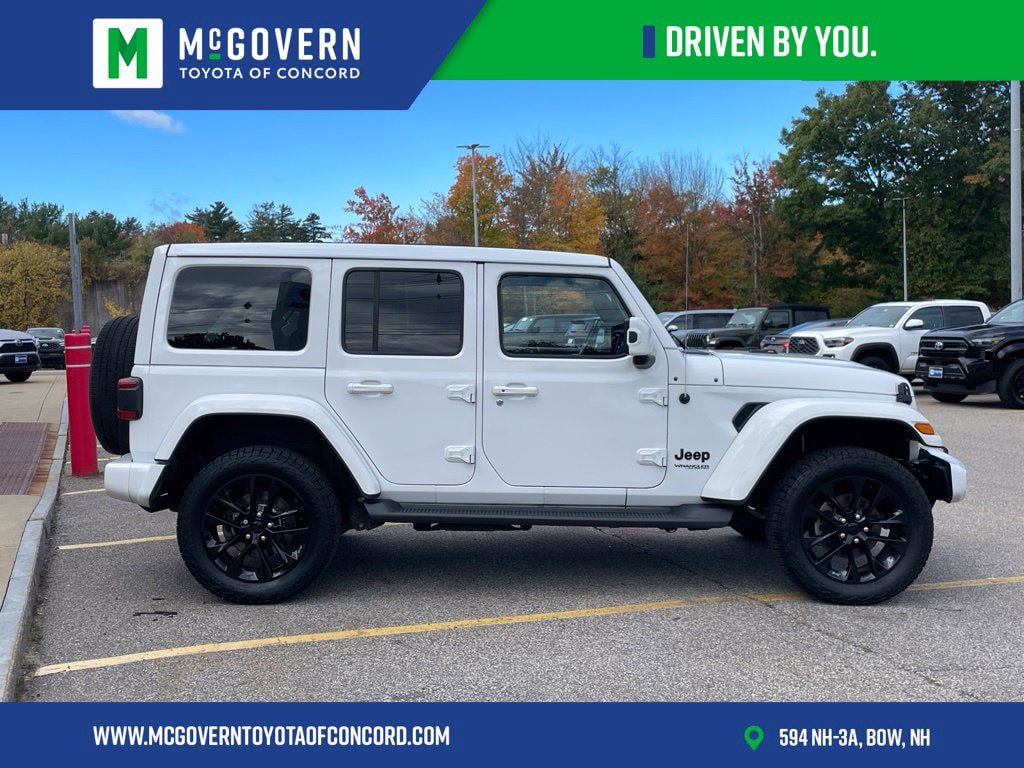 Used 2021 Jeep Wrangler Unlimited Sahara AWD/4WD image 6