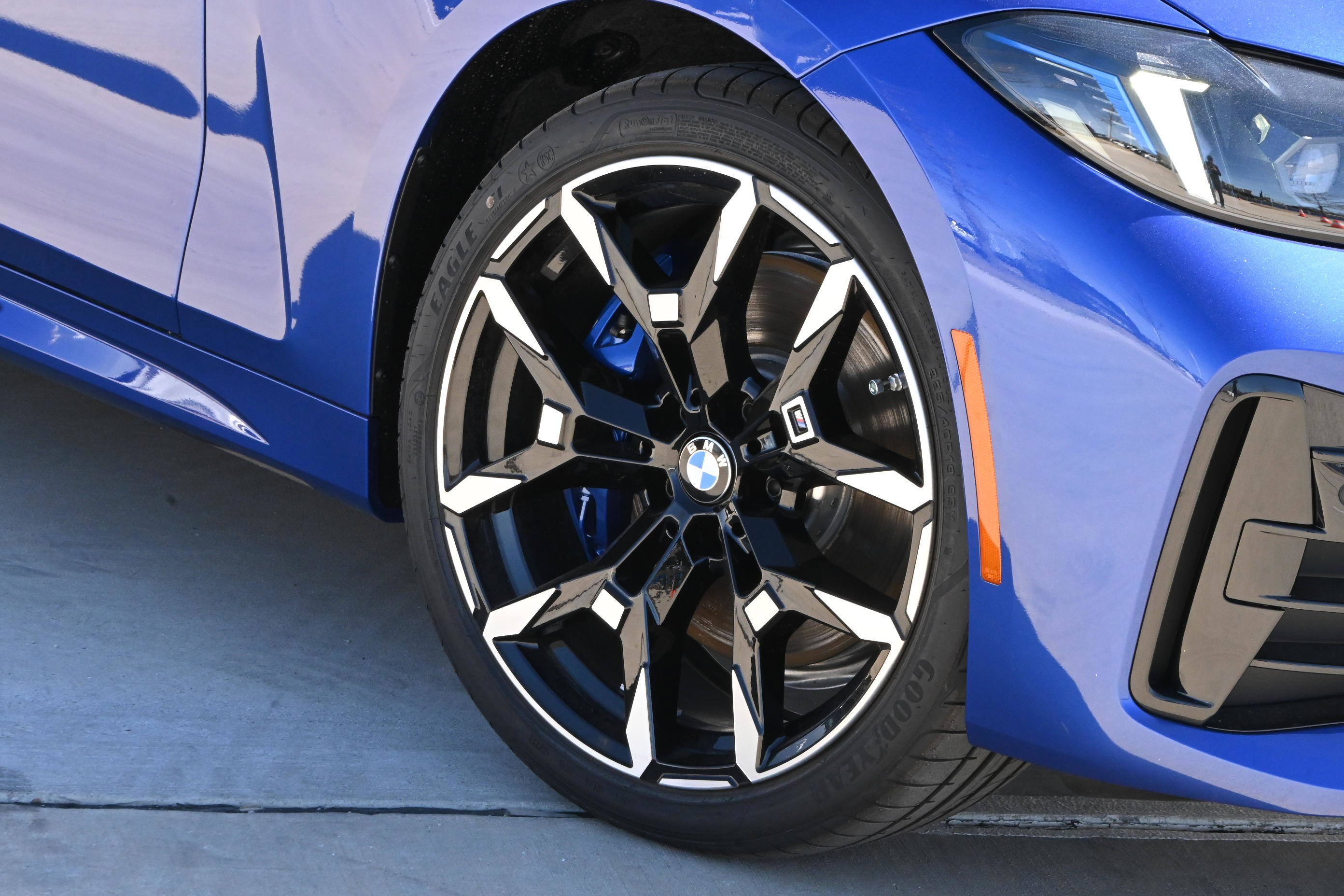 New 2026 BMW 430i xDrive Coupe w/ M Sport Package AWD/4WD image 7