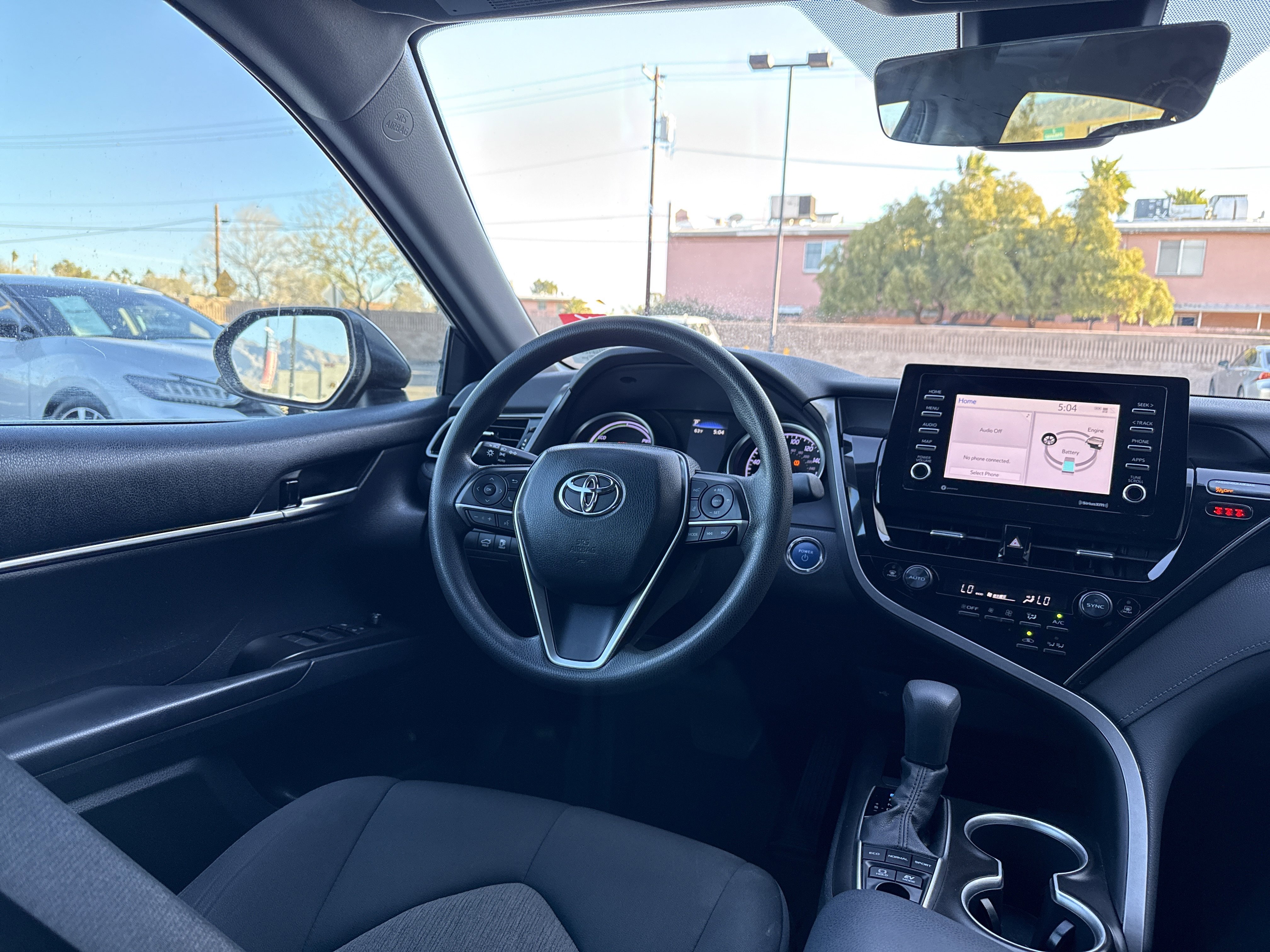 Used 2022 Toyota Camry LE image 19