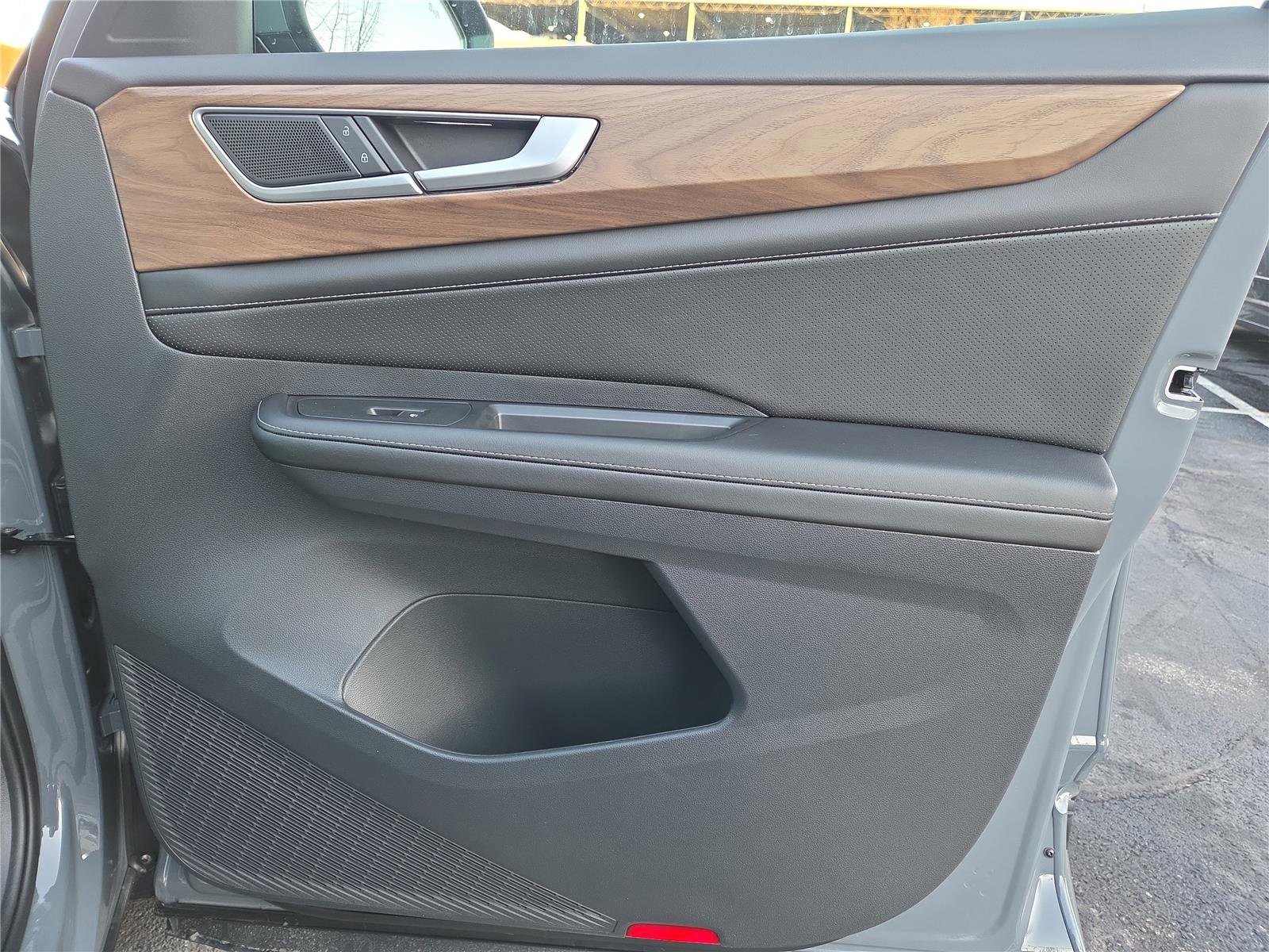 New 2026 Volkswagen Atlas SE image 27