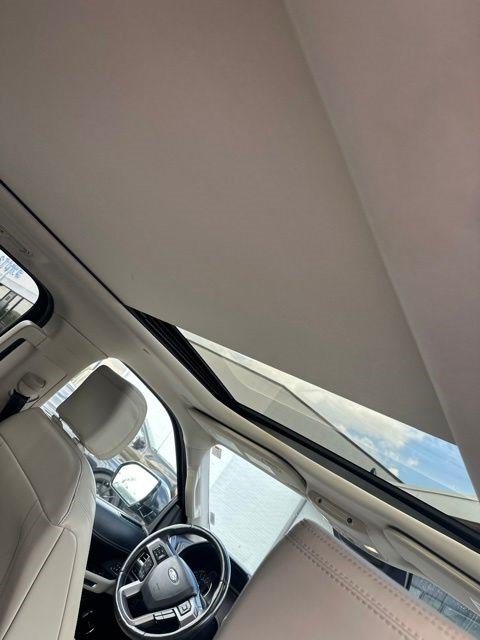 Used 2021 Ford Expedition Platinum AWD/4WD image 9