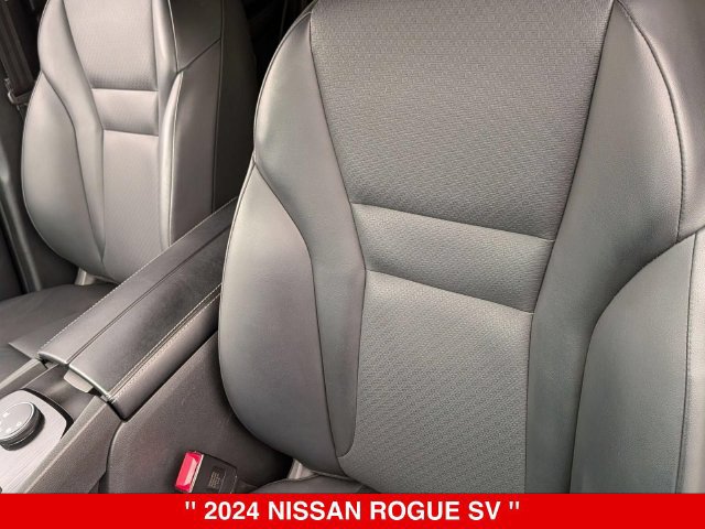 Certified 2024 Nissan Rogue SV w/ SV Premium Package AWD/4WD image 16
