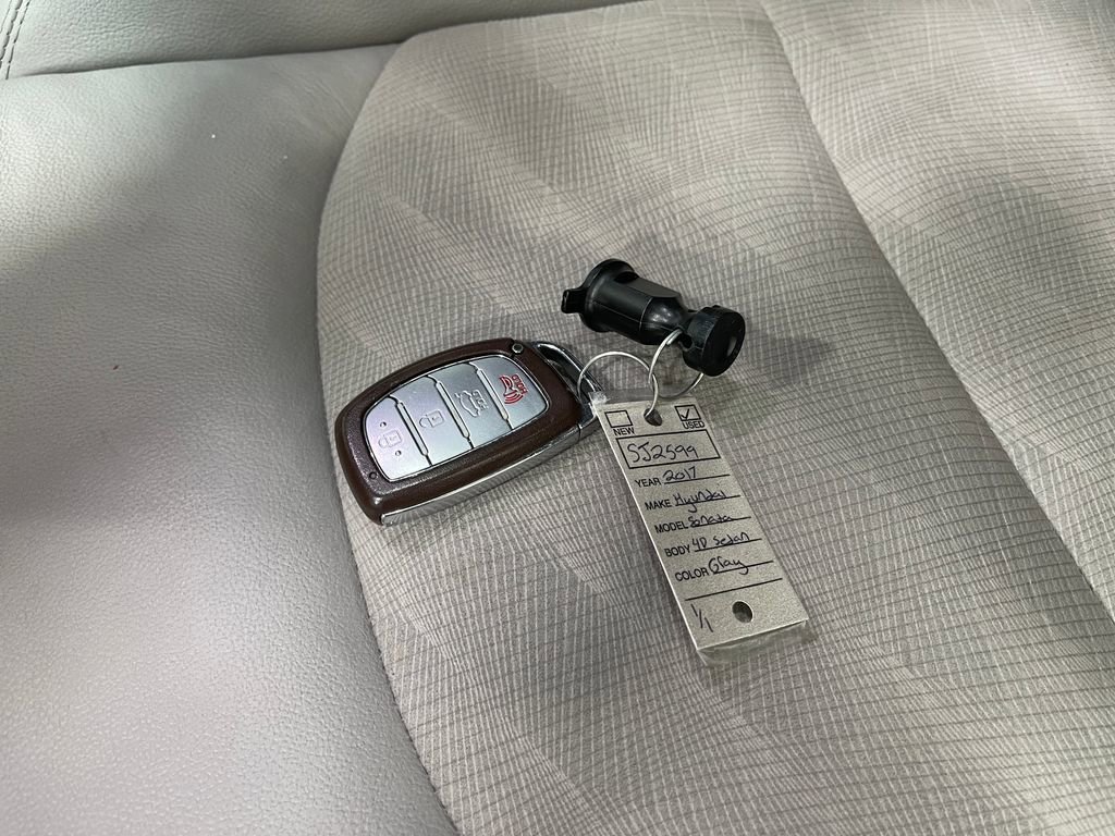 Used 2017 Hyundai Sonata Sport w/ Value Edition Package 02 image 36