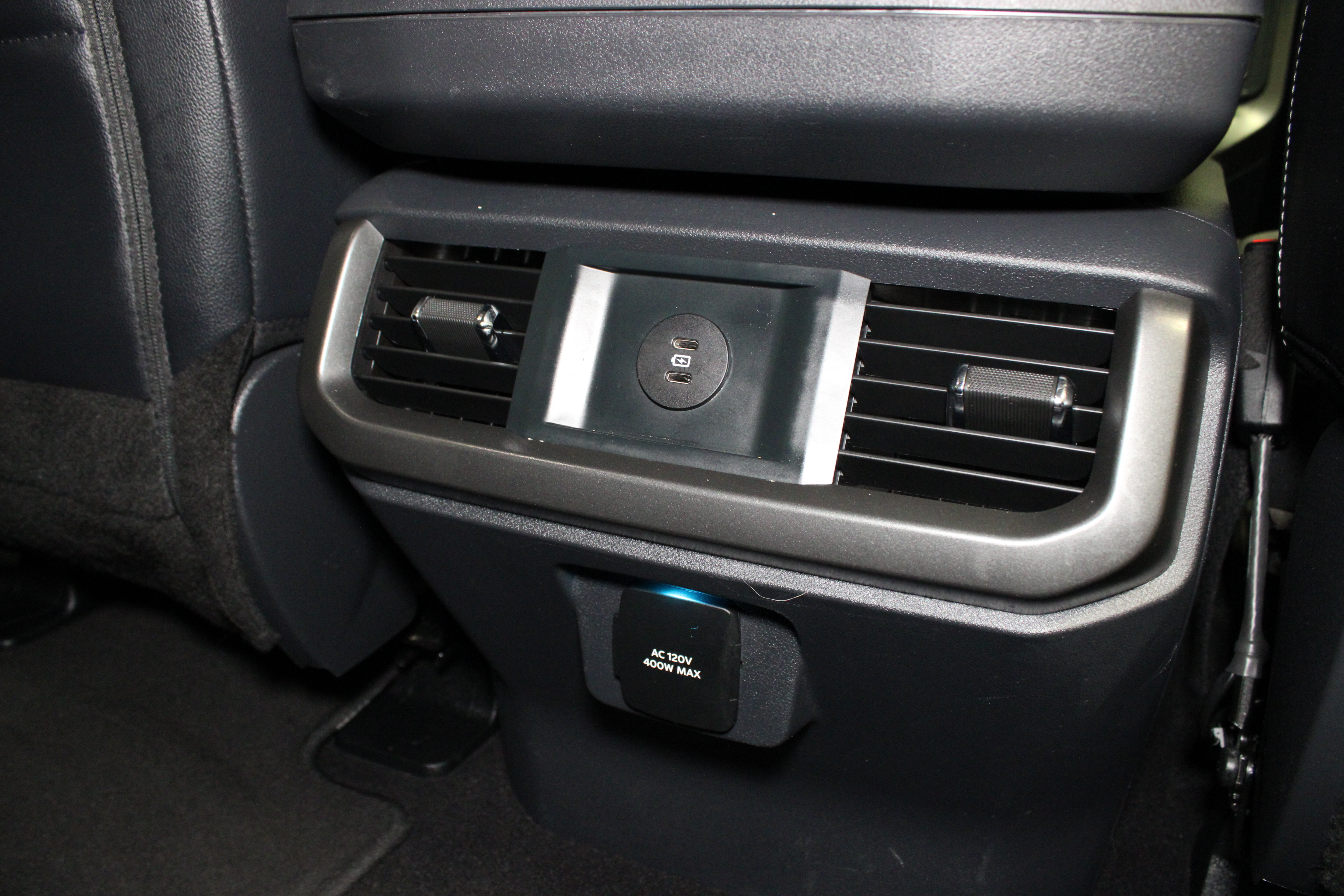 Used 2025 Ford F150 Lariat AWD/4WD image 18