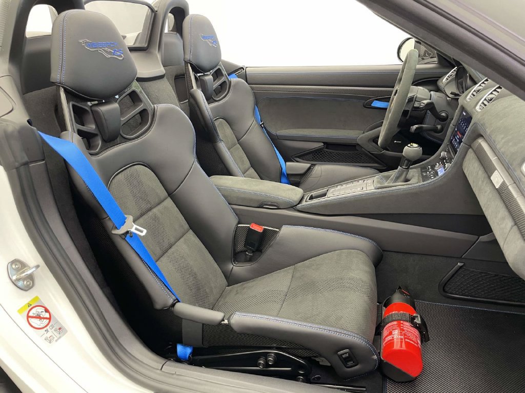 Certified 2025 Porsche 718 Boxster Spyder RS RWD image 19