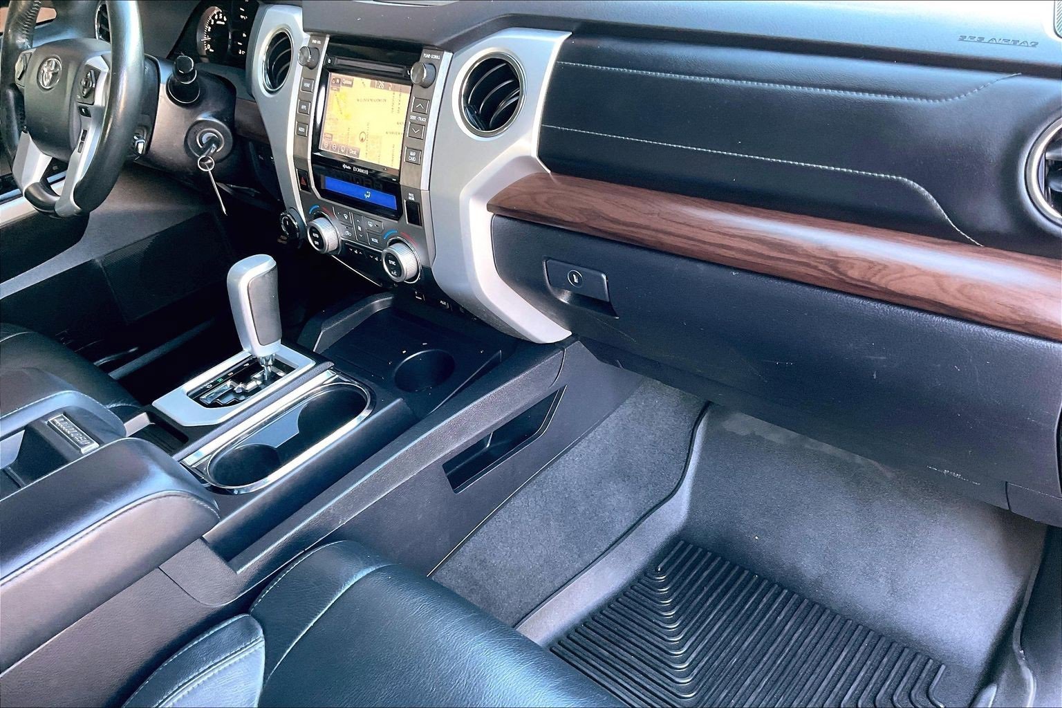 Used 2018 Toyota Tundra Limited image 20