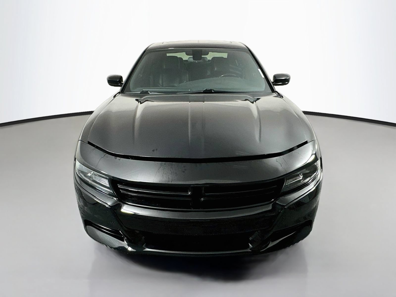 Used 2020 Dodge Charger SXT w/ Leather Interior Group RWD image 2