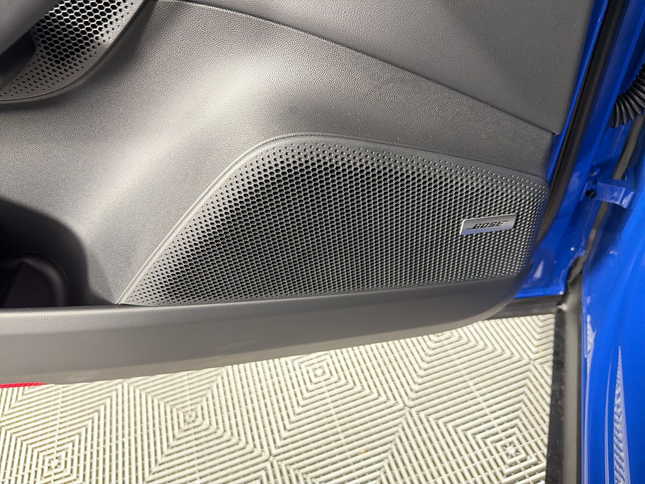 Used 2026 Porsche Macan Electric RWD image 23