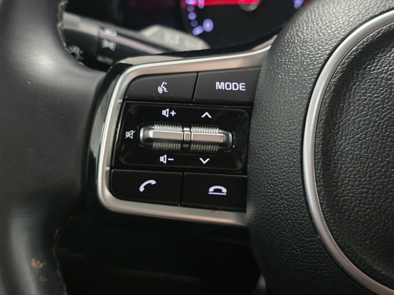 Used 2022 Kia Sorento S image 30