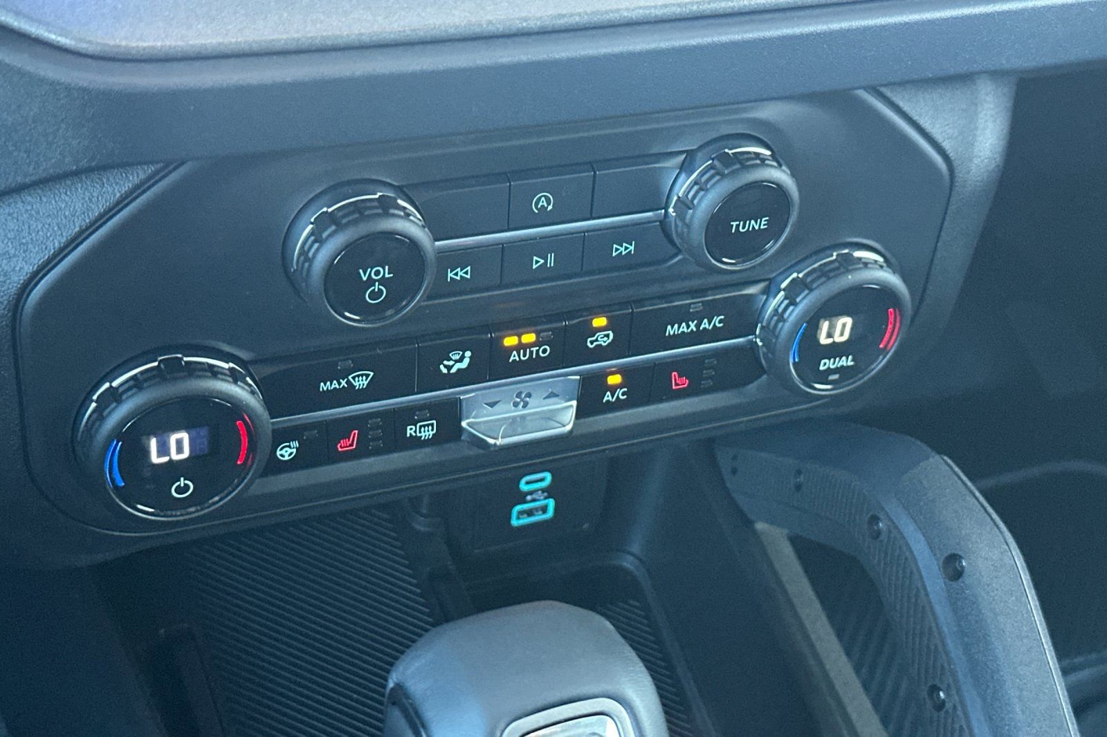 New 2025 Ford Bronco Badlands w/ Sasquatch Package image 21