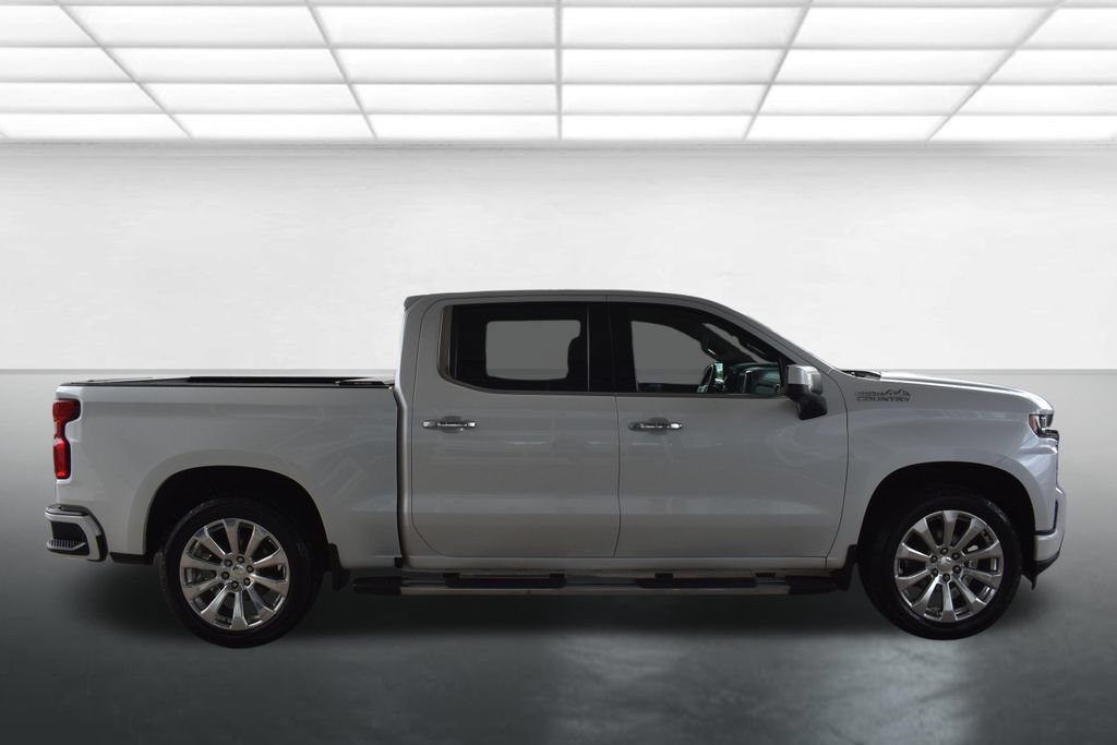 Used 2020 Chevrolet Silverado 1500 High Country w/ Technology Package AWD/4WD image 12