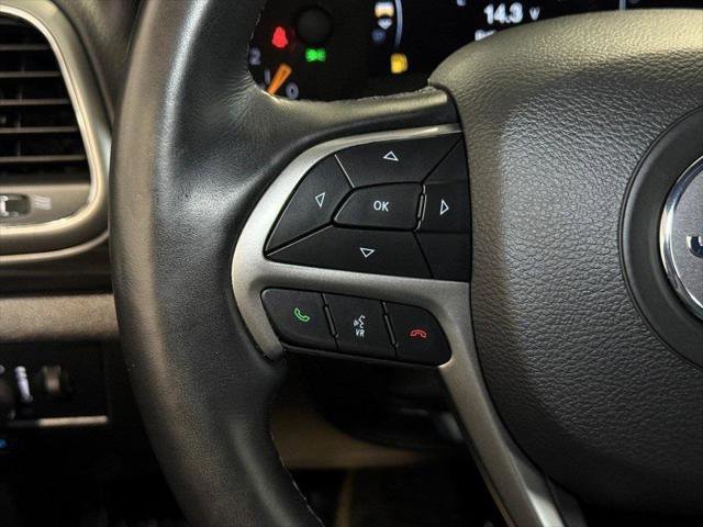 Certified 2022 Jeep Grand Cherokee Laredo X image 39