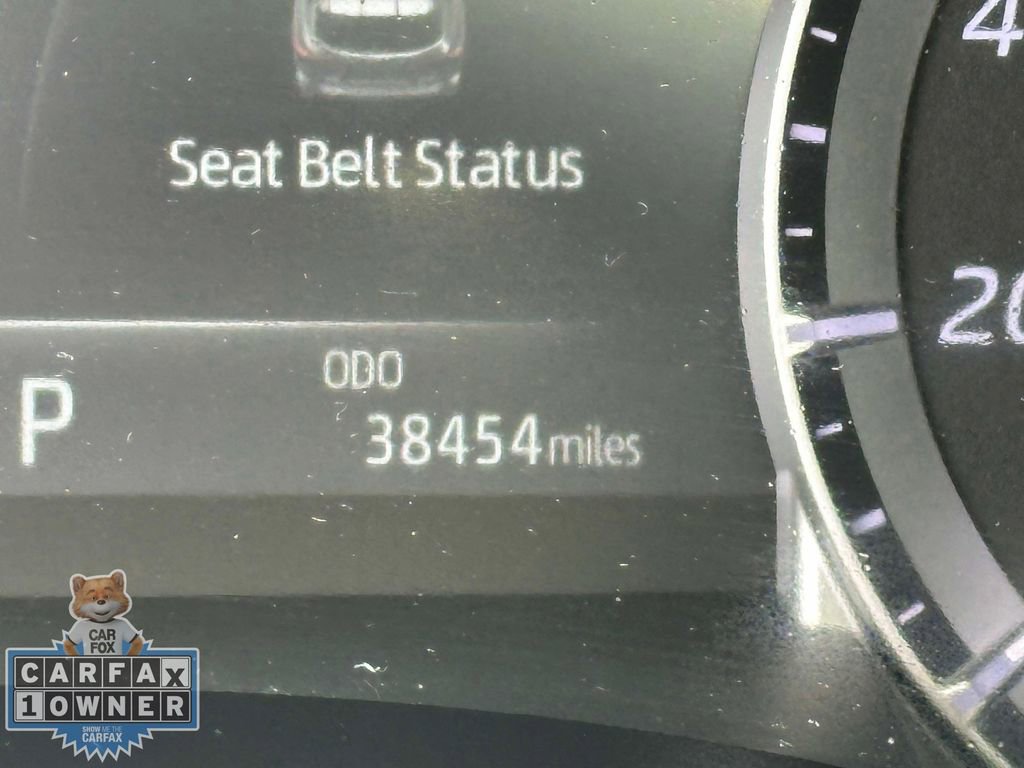 Used 2023 Toyota Highlander XLE image 27